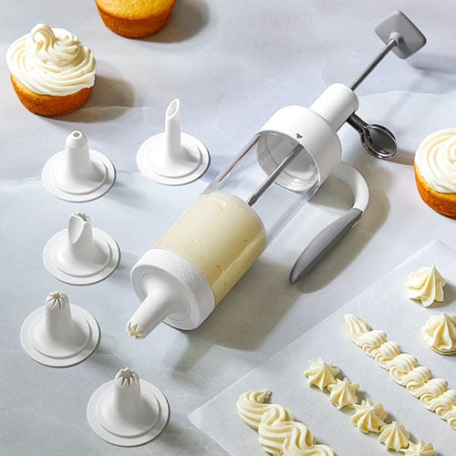 Cake Mixer Kitchen Accessories Pastry Decorating Creative Fashion Cake Plunger C