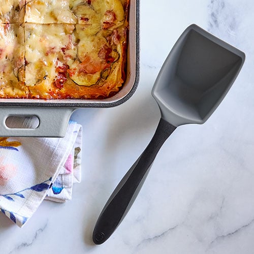 Pampered Chef Scoop and Serve Spatula 