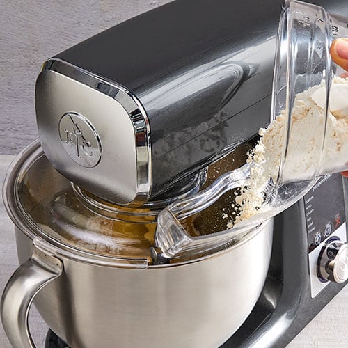 Attach and Use the Pouring Shield - Stand Mixer - Product Help