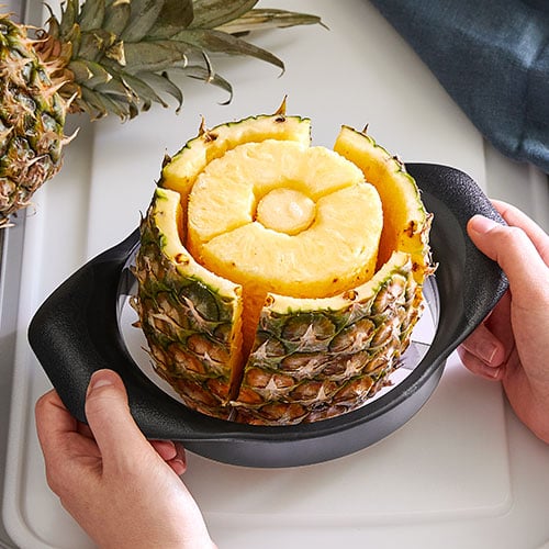 Pampered Chef Pineapple Wedger Corer