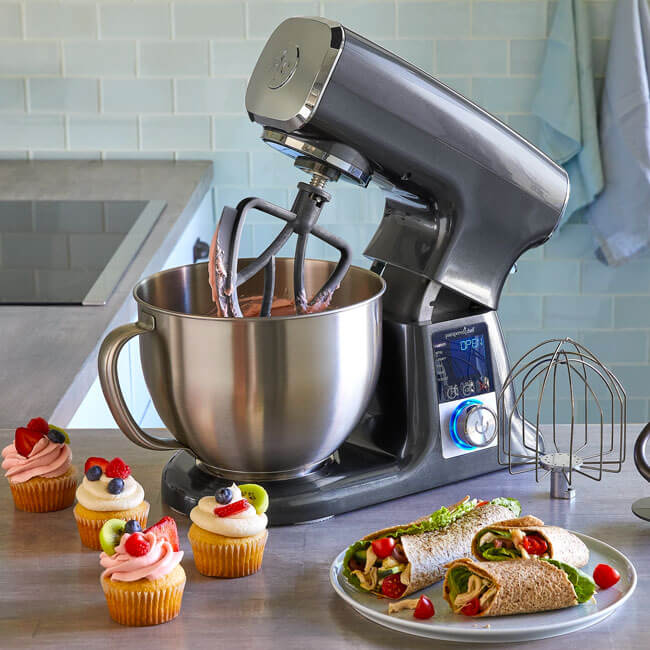 Make delicious recipes with the Kenwood Kmix Stand Mixer 