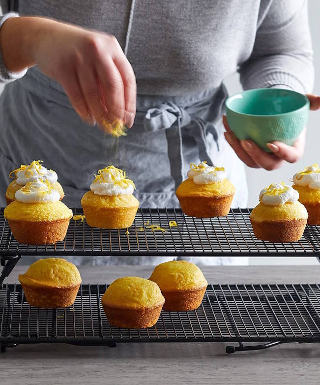 Cupcakes cooling