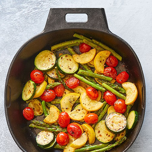 Valor 10 1/4 Pre-Seasoned Cast Iron Skillet with Helper Handle » The Tin  Roof Country Store and Creamery