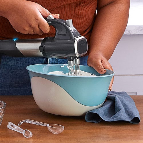 4-qt (3.8-L) Plastic Mixing Bowl - Shop