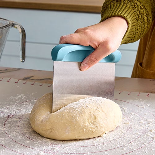 Bowl & Bench Scraper Set