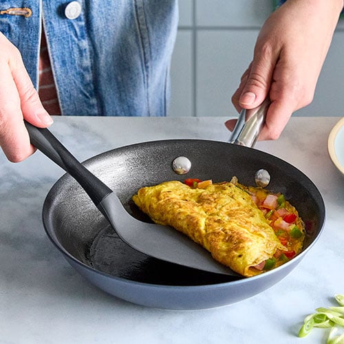 Pampered Chef 10 (25-cm) Signature Nonstick Fry Pan