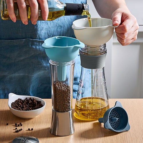 Funnels With Strainer