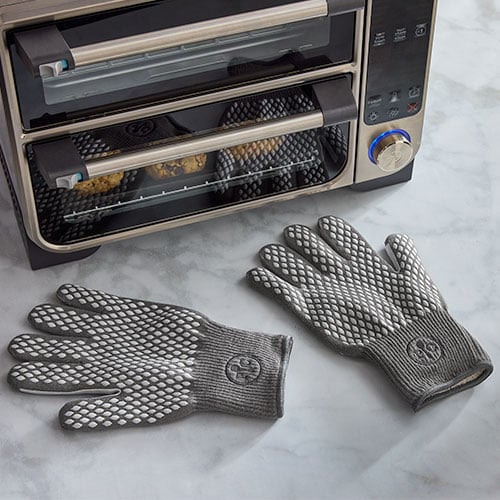 Oven Gloves - Shop | Pampered Chef Canada Site
