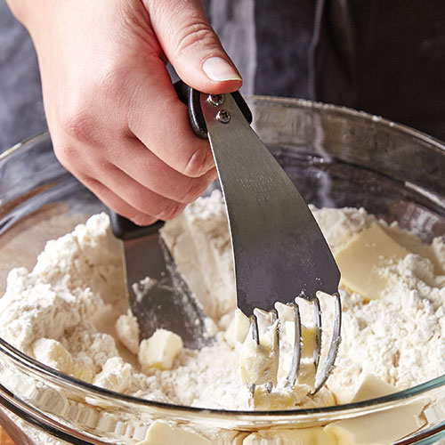 Pastry Blender - Shop | Pampered Chef US Site