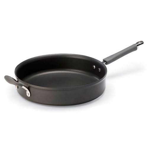 Bake A Cake In A Pampered Chef Skillet Bake A Cake In A Pampered Chef Skillet
