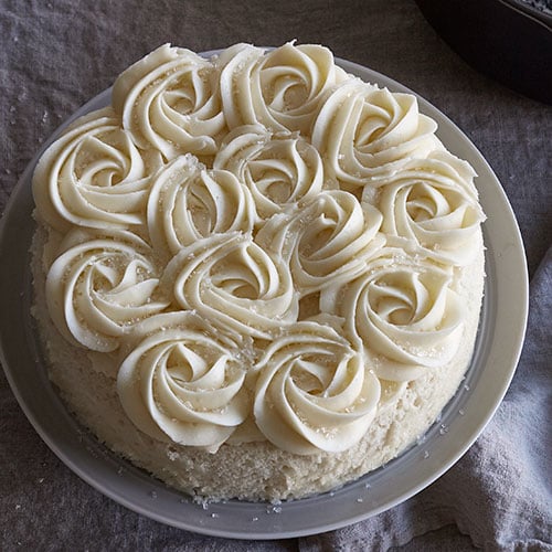 Easy White Rosette Cake