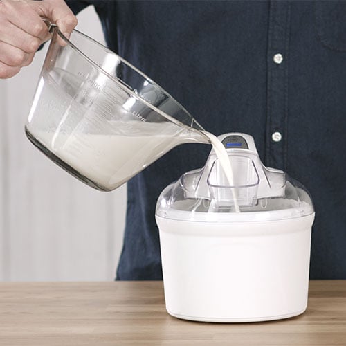 Victoria's Pampered Chef - Ice Cream Spade-$8 (item #100113) The rounded  head helps you scoop ice cream out of the Ice Cream Maker and spread into  containers.