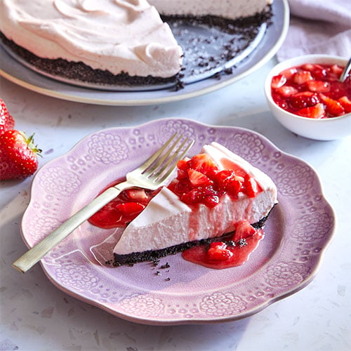 Strawberry & White Chocolate Icebox Cake