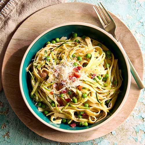 Cacio e Pepe With Zucchini & Peas