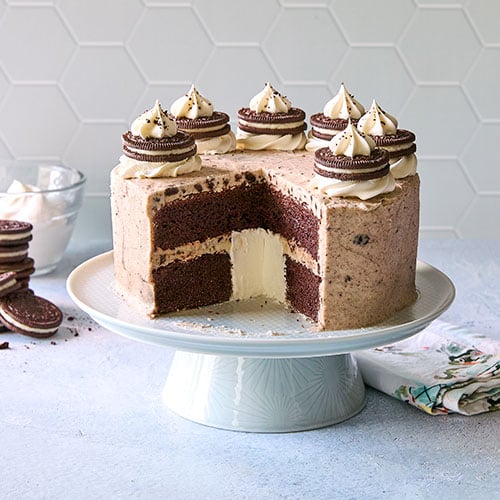 Cookies & Cream Surprise Cake