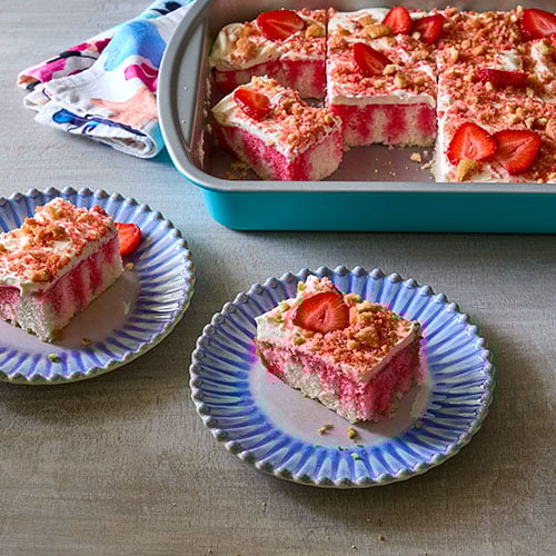 Strawberry Crunch Cake - Recipes | Pampered Chef Canada Site