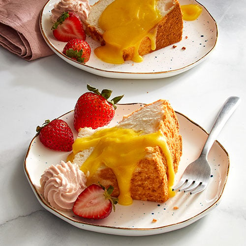 Angel Food Cake With Lemon Curd