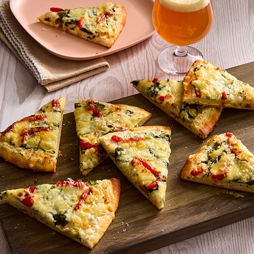 Spinach Alfredo Pizza 
