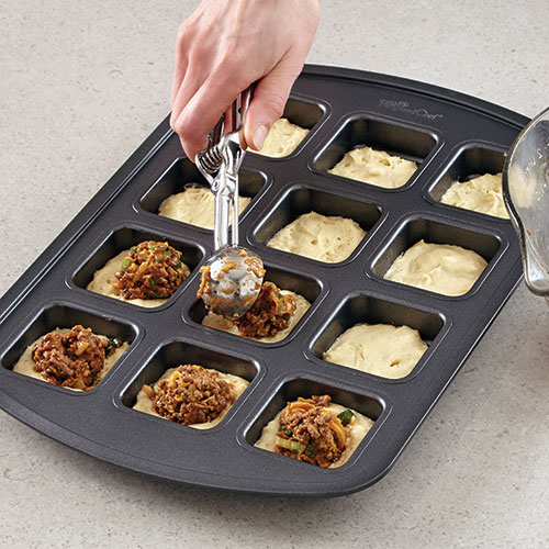 Pampered Chef Brownie Pan