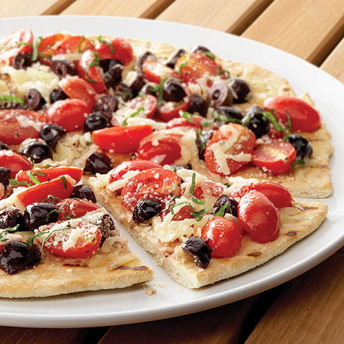 Grilled Pizza with Tomatoes & Olives Recipes Pampered Chef US Site