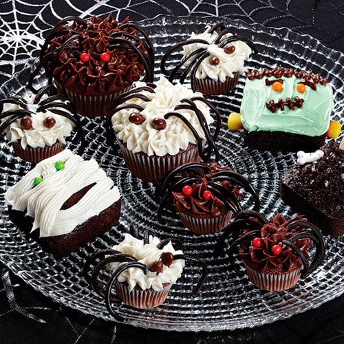 Halloween Dessert Decorating 