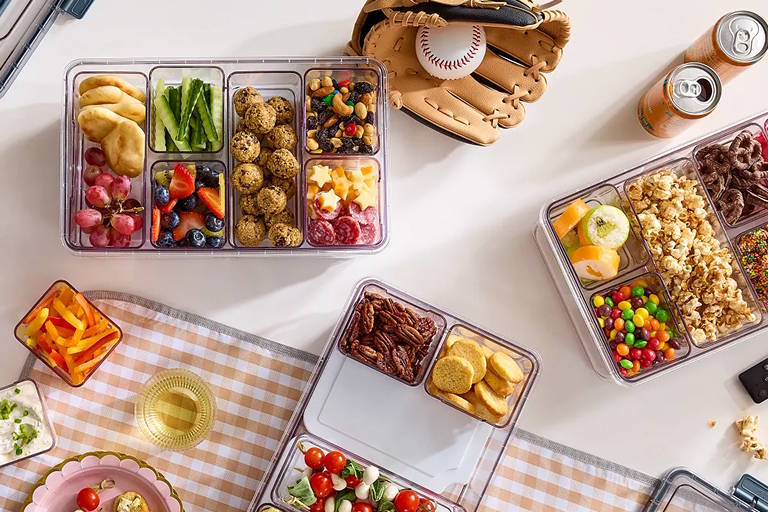 multiple snackle boxes